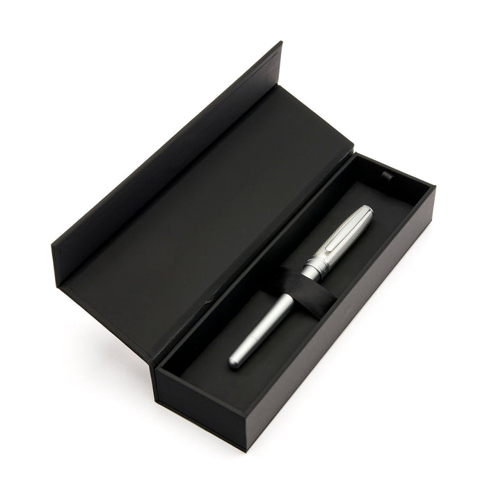Hugo Boss Essential Metal Silver fountain pen HSY4872C