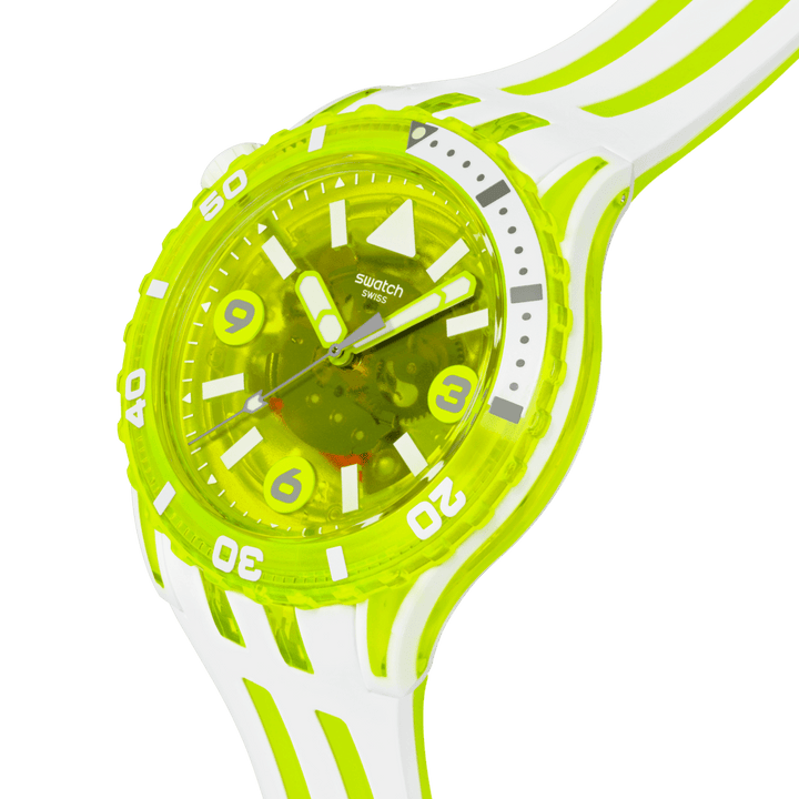 Swatch Scubqua צהוב 44 מ"מ SSCU09J100 שעון