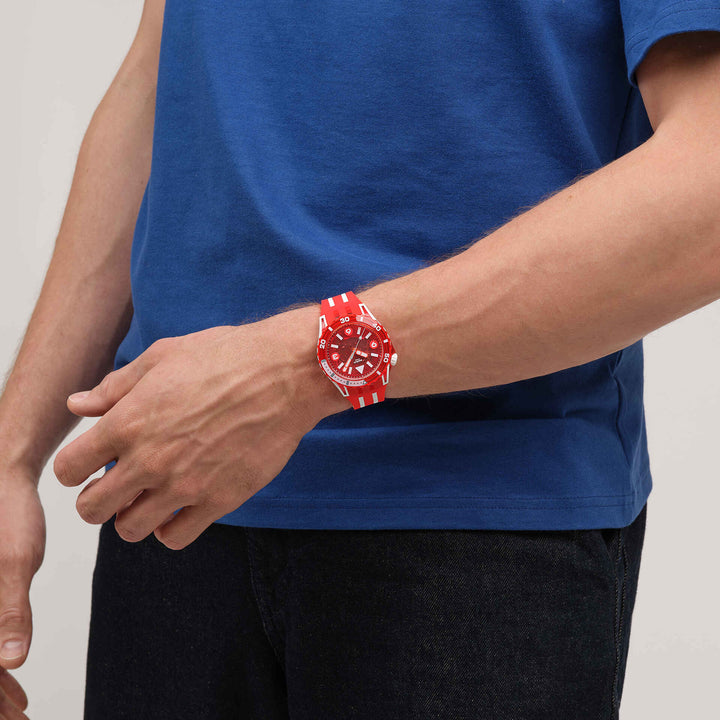 Swatch Scubaqua אדום 44 מ"מ SSCU09R100 שעון
