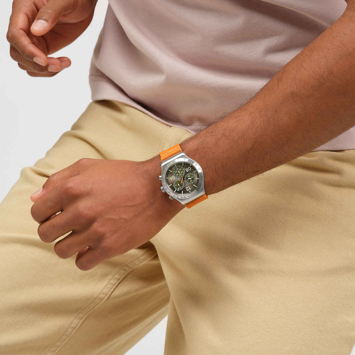 זמן חופשה של Swatch מקוריים כרונו אירוניה 43 מ"מ YVS101