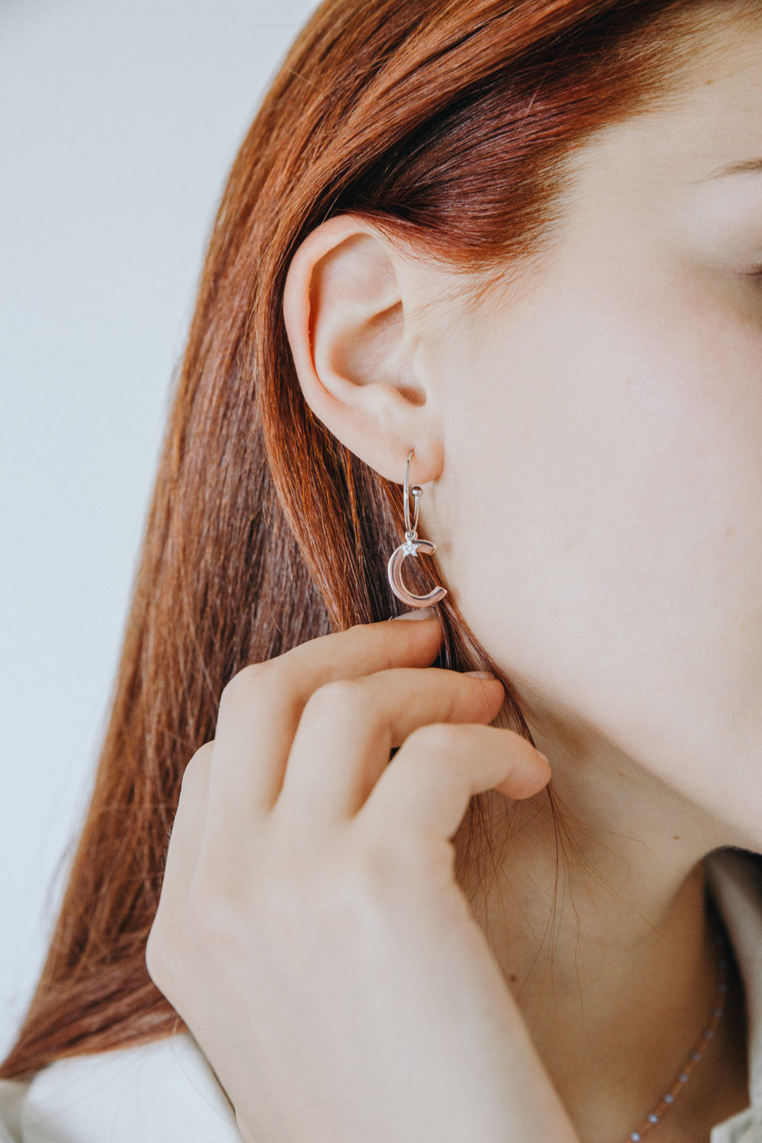Comete Silver Earrings Letter N ORA161