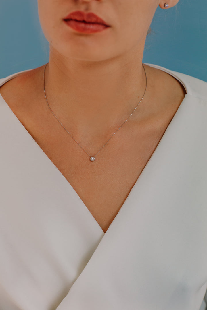 Comete Necklace Round light point in Gold and Diamond GLB1423
