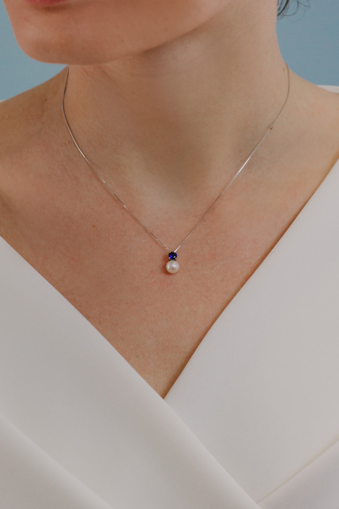 Comete Necklace in Gold, Pearls and Round Sapphire GLP613