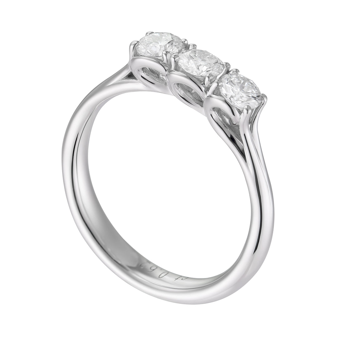 Golay linear trilogy ring in platinum 0.60 ct. ATRL024060DIPT-25149110126