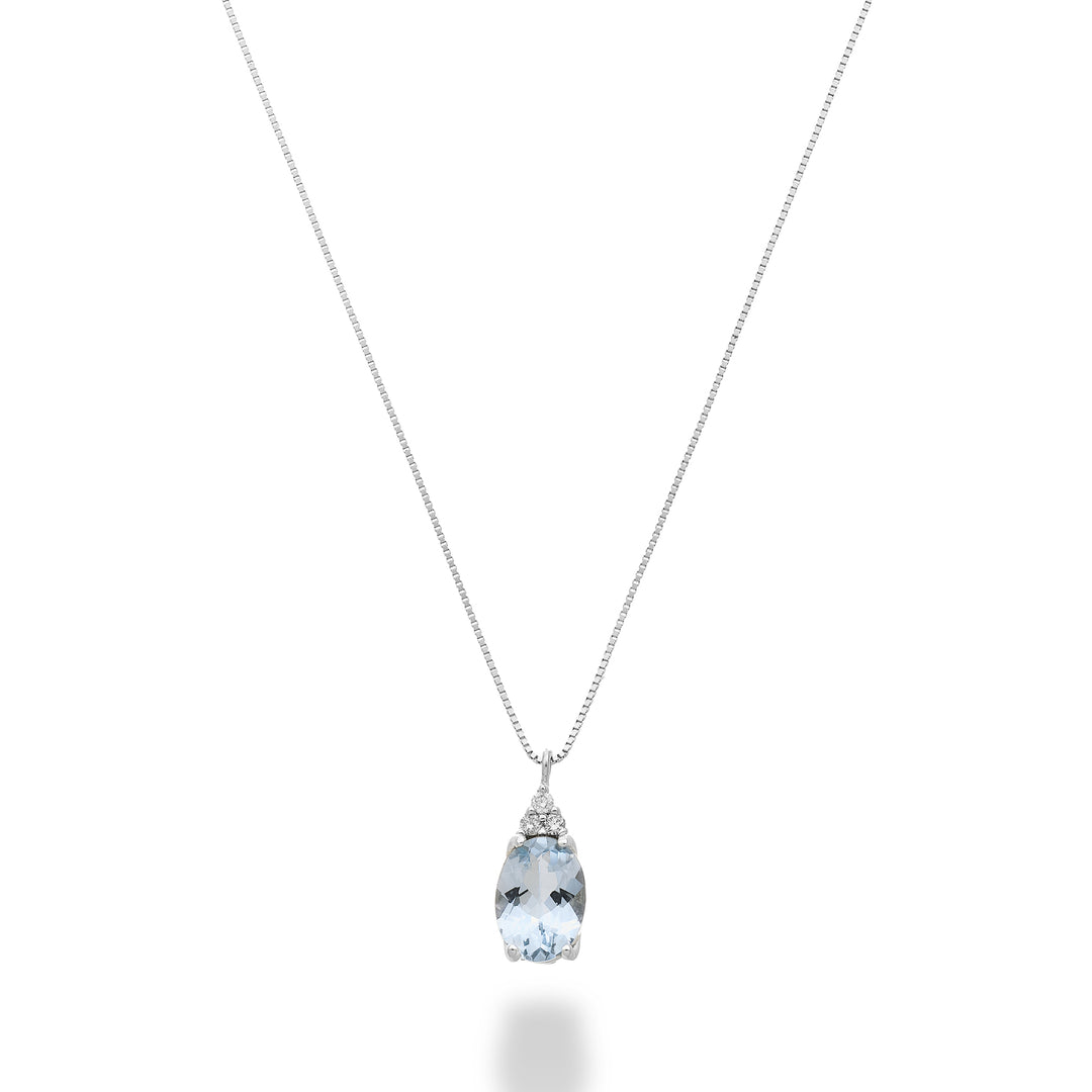 Nihama cl 18k oval aquamarine 7x5 with three diamonds ND5189O4AM