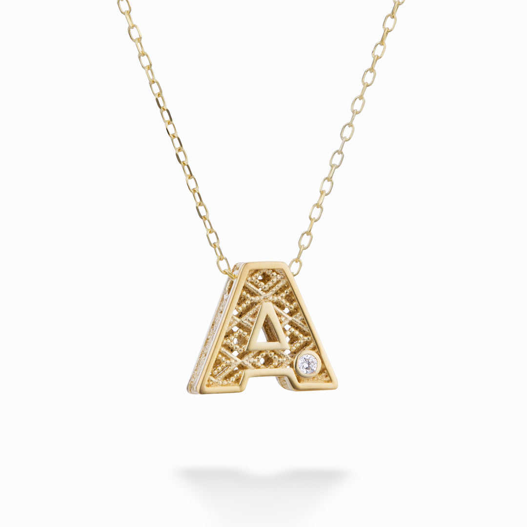 Mikiko cl 18k yellow gold letter diam. ct.0,01 MDLETAO1