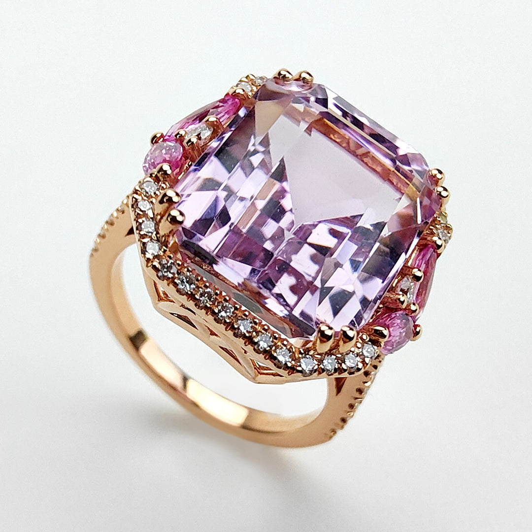 World Diamond Group kunzite ring oct 16x13, marq. z.pink and diamonds APU494DZPKZ1613-24240110002