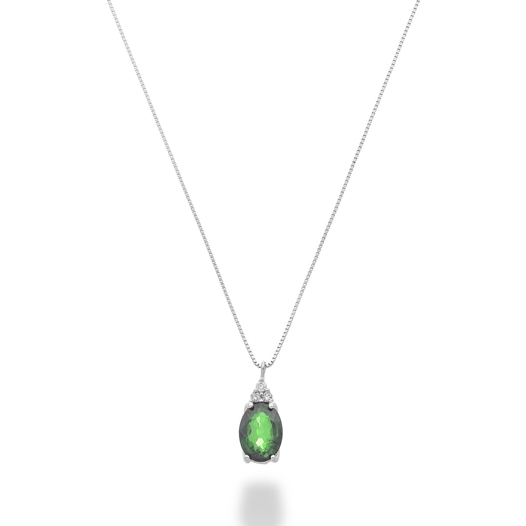 Nihama cl 18k emerald n. 7x5 oval with three diamonds ND5189O4SMN070