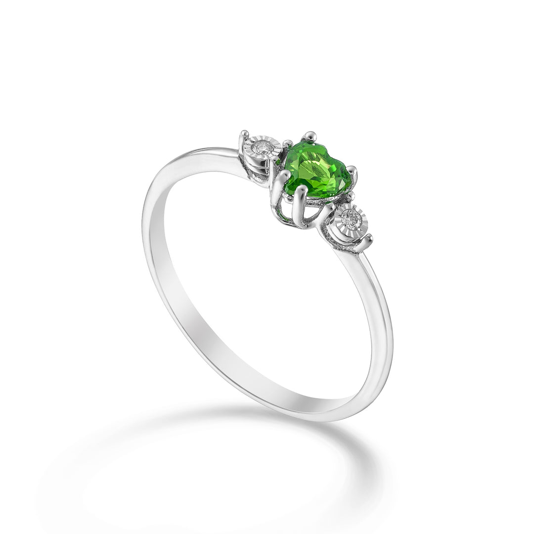 Nihama an 18k emerald 4x4 heart and diamonds NA5202O4BE