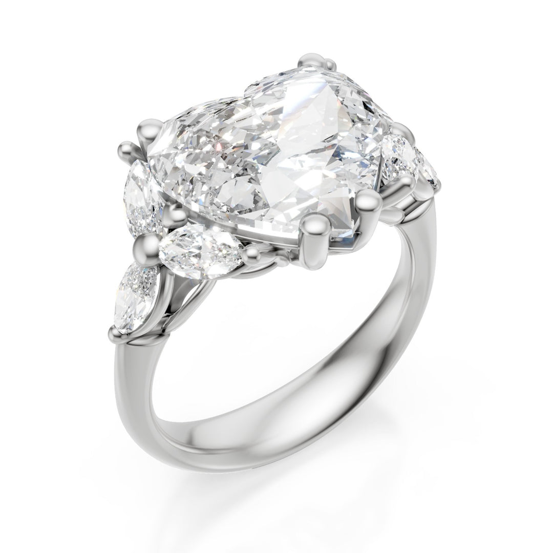 X-Diamond an 18kt lab g.d. total ct. 4.78- cent. ct. 4.08 heart - marquise lat ct. 0.70 LXDAPU073O4CUBI478