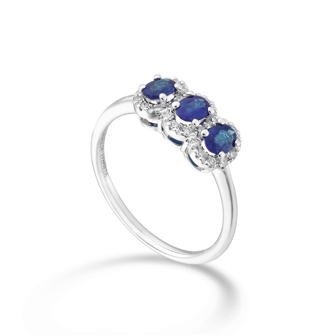Mikiko an 18k sapphire trilogy nat. oval 4x3 ct. 0.60 diam. 0.16 ct MA5194O4ZBN43