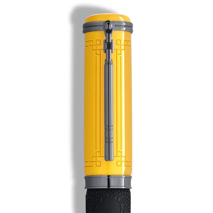 Montblanc fountain pen Great Characters Homage to Bruce Lee Special Edition tip M 133427