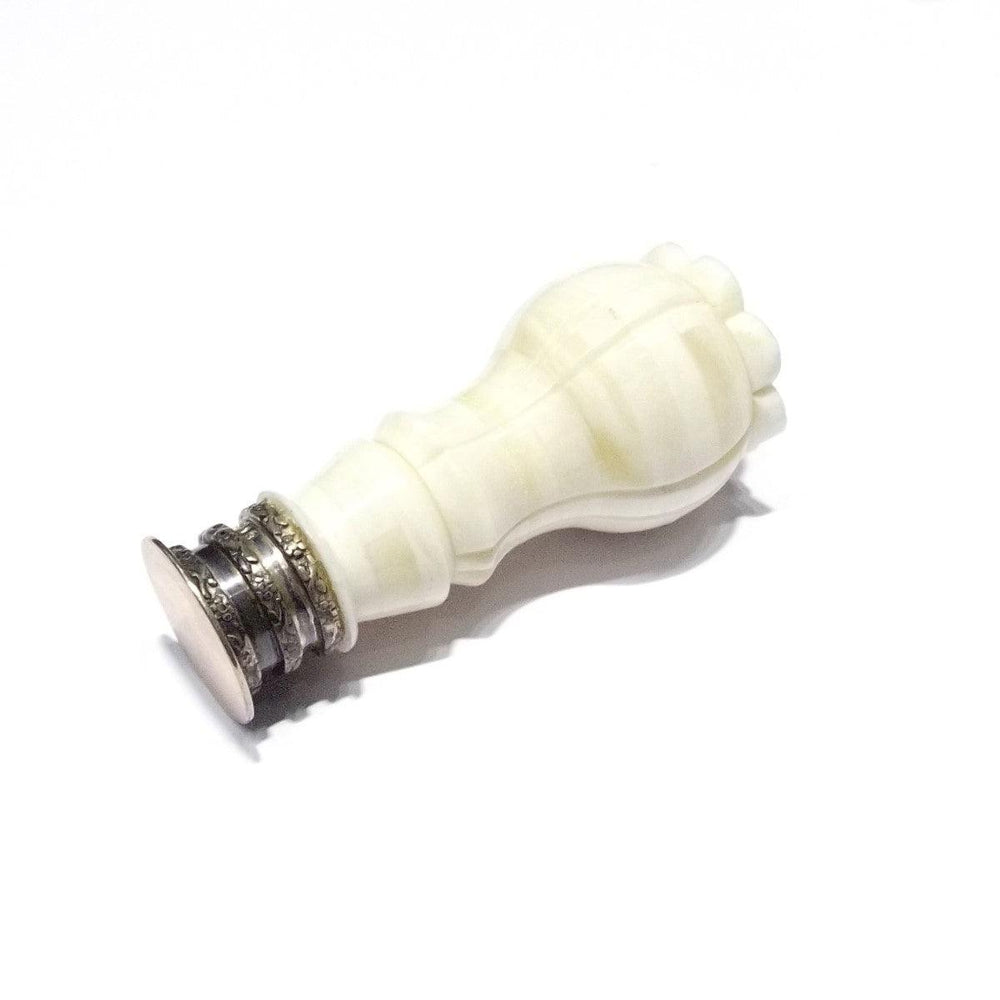 Sigillo in corno bianco base argento 925 brunito A-OS045 - Gioielleria Capodagli